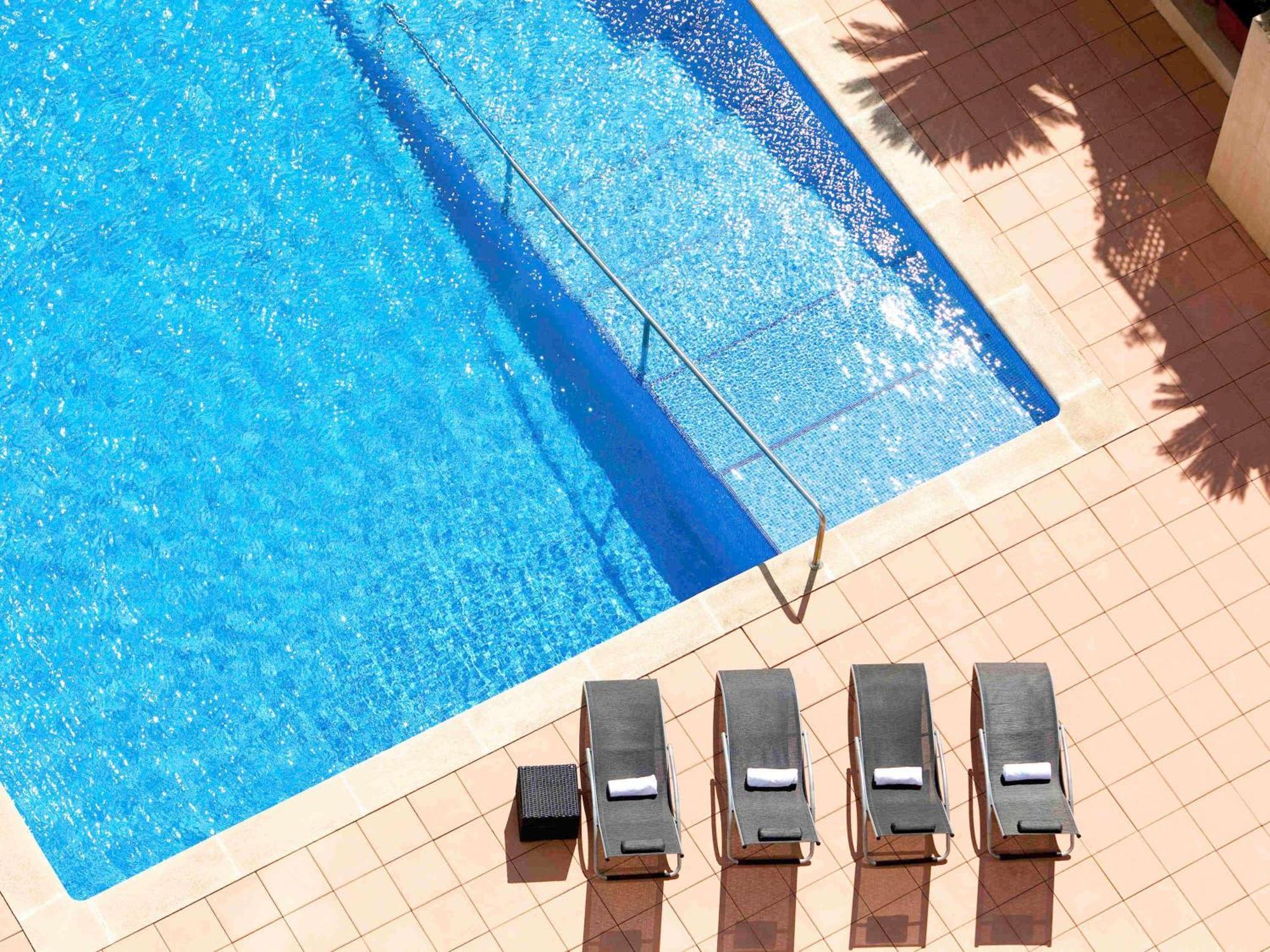Ibis Styles Barcelona Sant Joan Despi Hotel Exterior photo